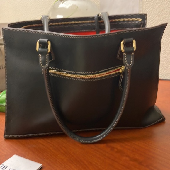 Dooney Burke women’s business satchel - Picture 9 of 10